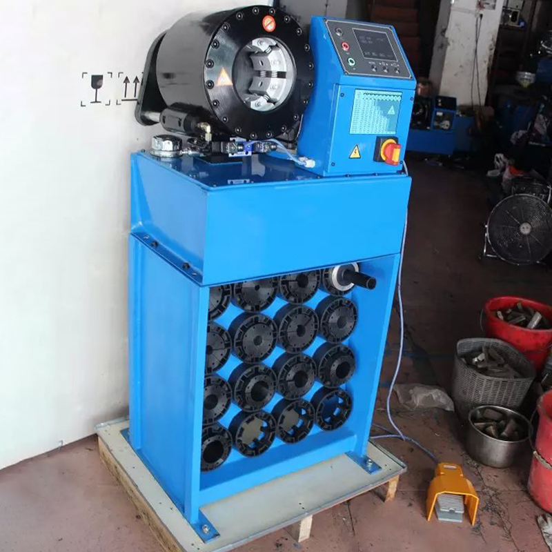 扣壓機(jī) 扣壓機(jī)